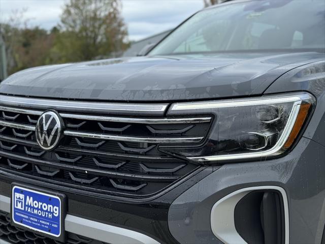 new 2025 Volkswagen Atlas car, priced at $49,876