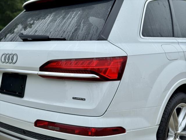new 2025 Audi Q7 car, priced at $76,480