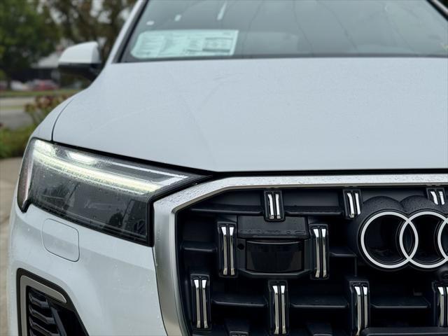 new 2025 Audi Q7 car, priced at $76,480