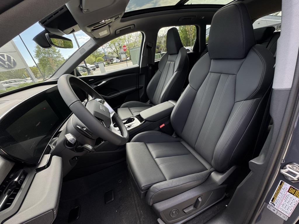 new 2025 Audi Q6 e-tron car, priced at $75,155