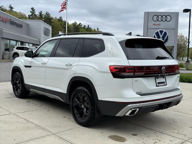 new 2025 Volkswagen Atlas car, priced at $49,421