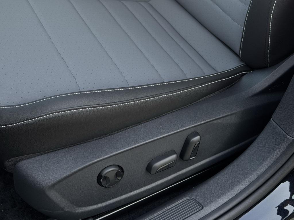 new 2025 Volkswagen Jetta car, priced at $28,583