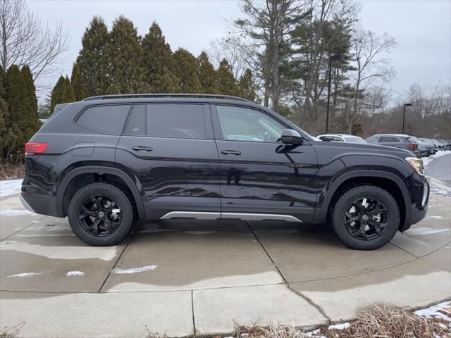 new 2025 Volkswagen Atlas car, priced at $48,656