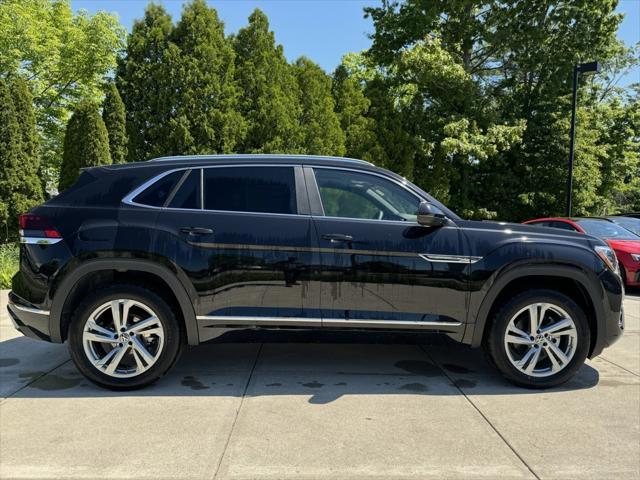 new 2024 Volkswagen Atlas Cross Sport car, priced at $51,463