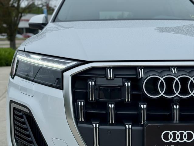 new 2025 Audi Q7 car, priced at $76,480