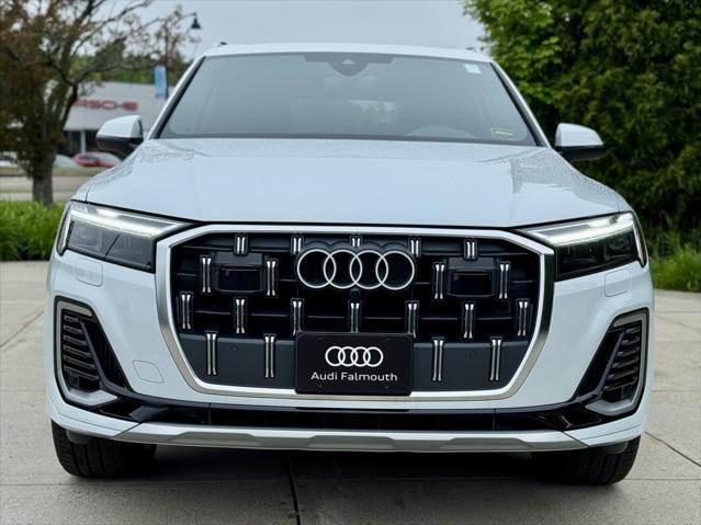 new 2025 Audi Q7 car, priced at $76,480
