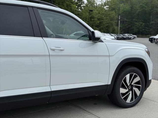 new 2025 Volkswagen Atlas car, priced at $46,032