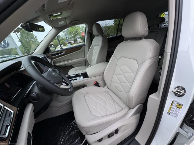 new 2025 Volkswagen Atlas car, priced at $46,032