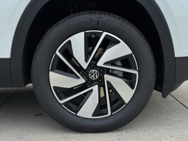new 2025 Volkswagen Atlas car, priced at $46,032