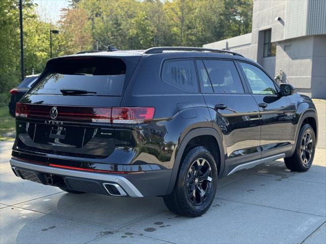 new 2025 Volkswagen Atlas car, priced at $48,656
