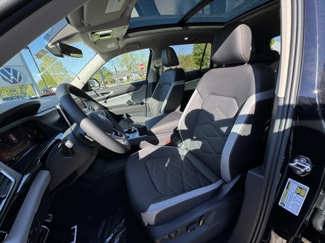 new 2025 Volkswagen Atlas car, priced at $48,656