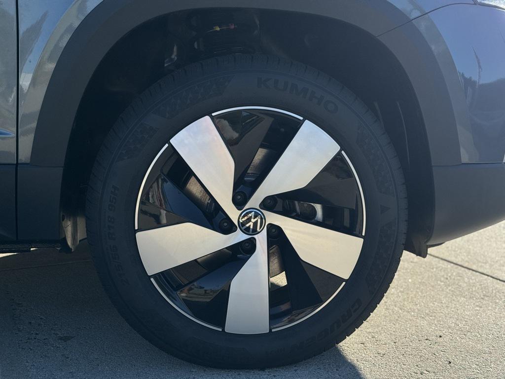 new 2025 Volkswagen Taos car, priced at $29,027