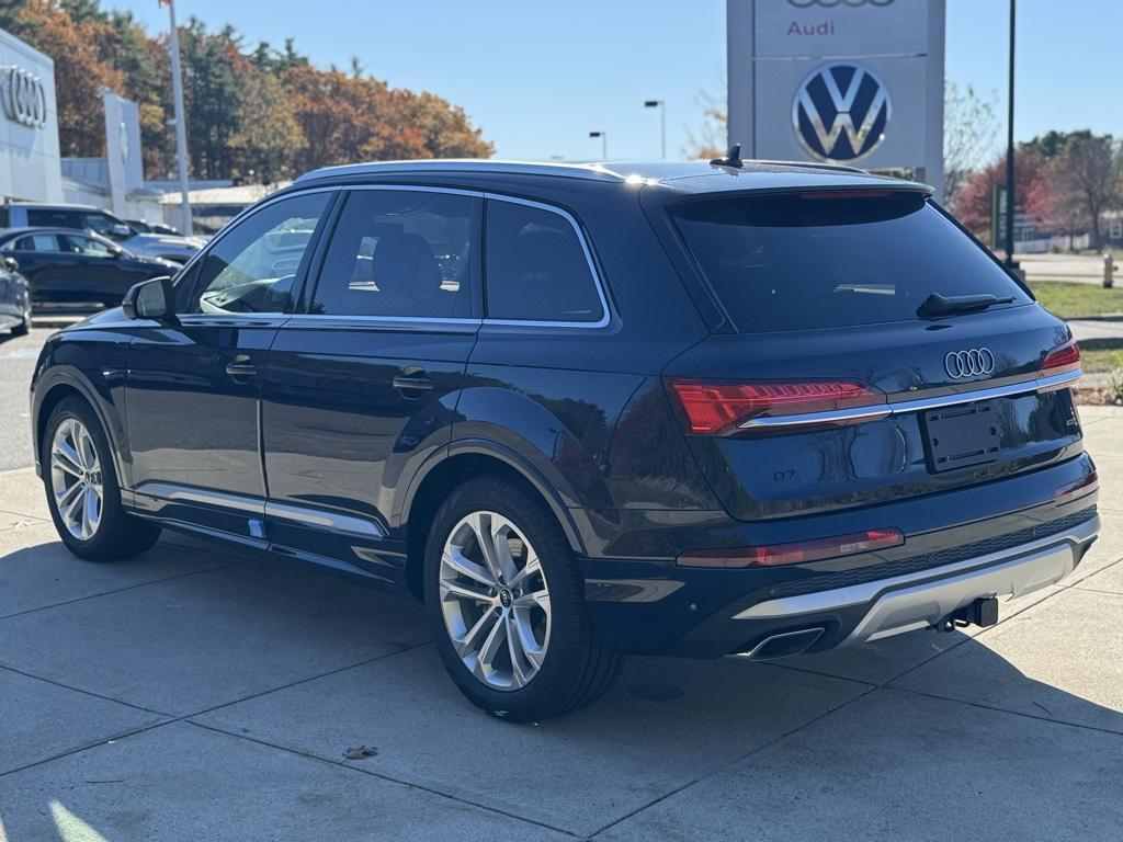 new 2026 Audi Q7 car, priced at $77,345