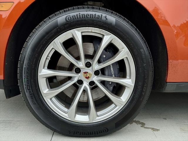 used 2024 Porsche Macan car