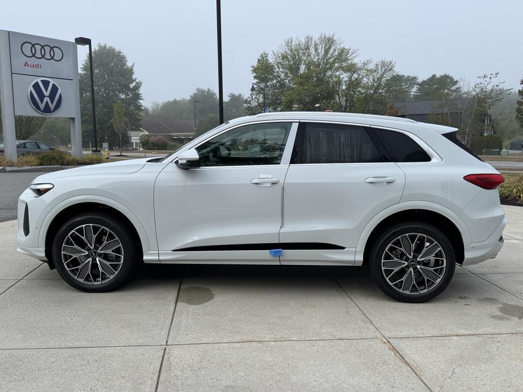 new 2025 Audi Q5 car, priced at $60,480
