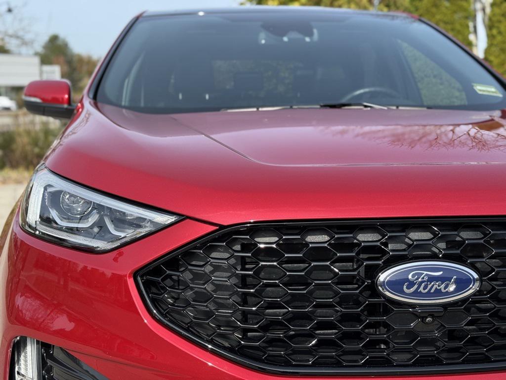 used 2024 Ford Edge car, priced at $35,000