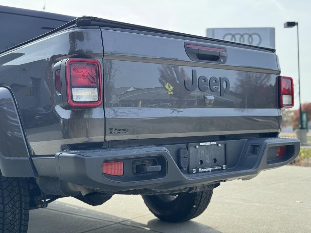 used 2021 Jeep Gladiator car, priced at $28,000