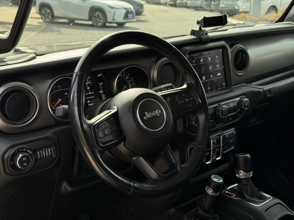 used 2021 Jeep Gladiator car, priced at $28,000