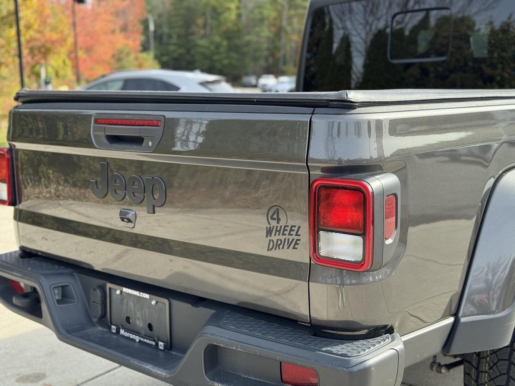 used 2021 Jeep Gladiator car, priced at $28,000