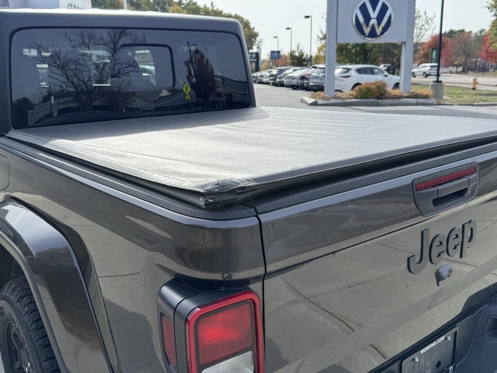 used 2021 Jeep Gladiator car, priced at $28,000