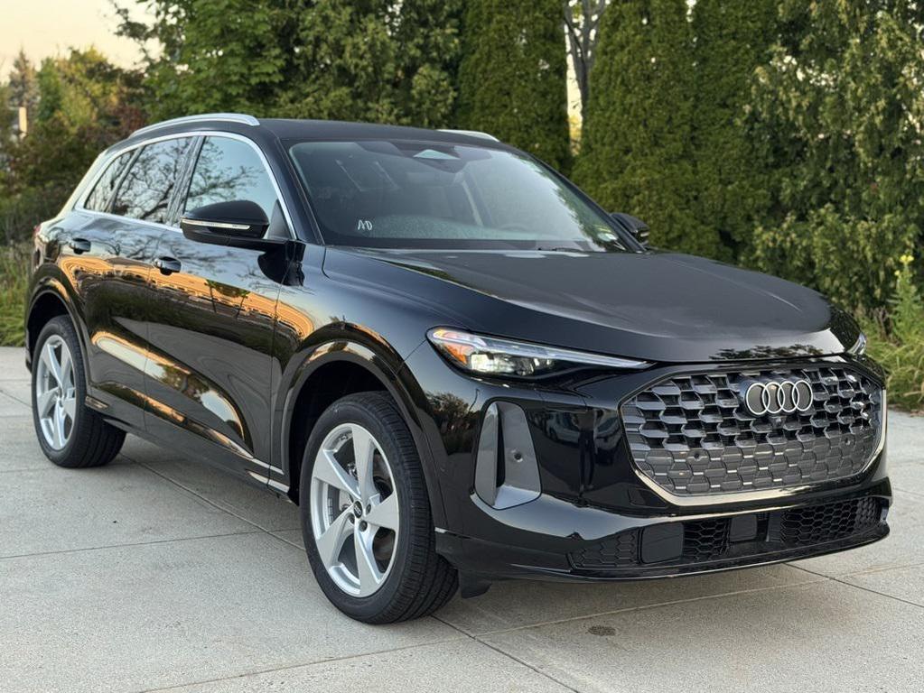 new 2025 Audi Q5 car, priced at $60,480