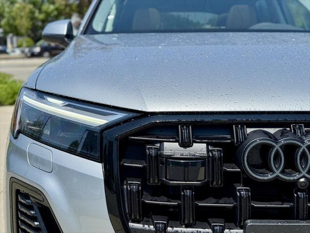 new 2025 Audi Q7 car, priced at $75,580