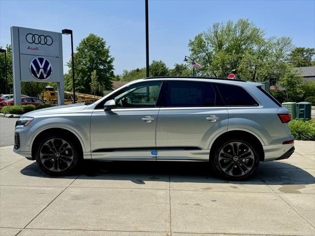new 2025 Audi Q7 car, priced at $75,580
