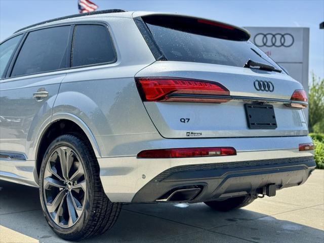 new 2025 Audi Q7 car, priced at $75,580
