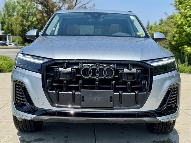 new 2025 Audi Q7 car, priced at $75,580
