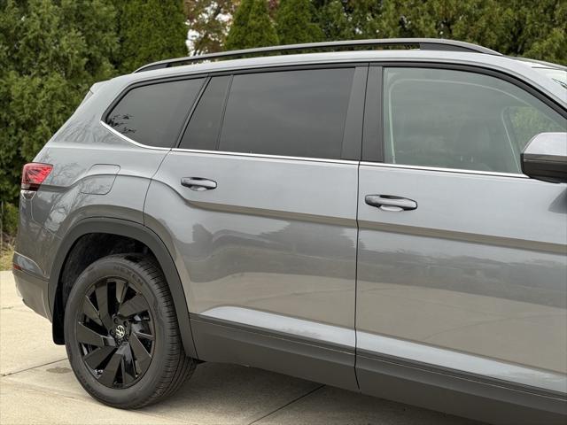 new 2024 Volkswagen Atlas car, priced at $46,997