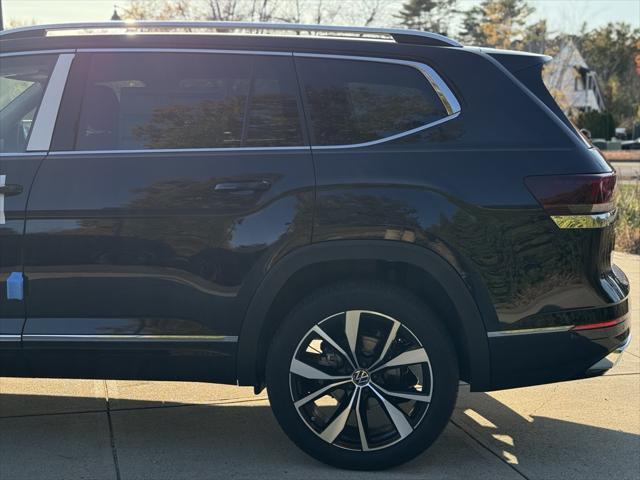 new 2024 Volkswagen Atlas car, priced at $55,519