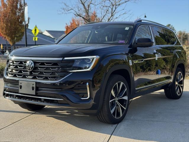 new 2024 Volkswagen Atlas car, priced at $55,519