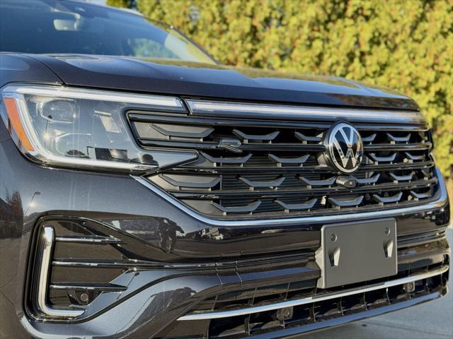 new 2024 Volkswagen Atlas car, priced at $55,519