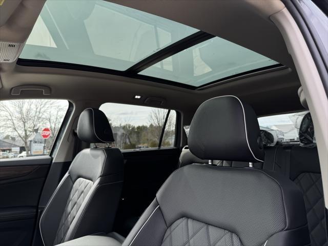 new 2025 Volkswagen Atlas car, priced at $56,296
