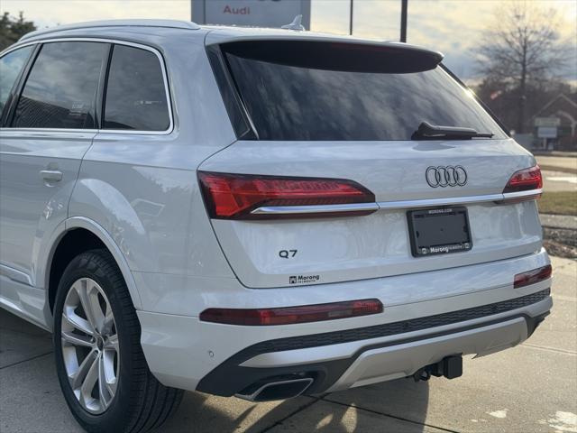 new 2025 Audi Q7 car, priced at $75,800