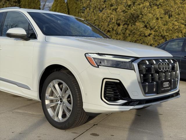 new 2025 Audi Q7 car, priced at $75,800