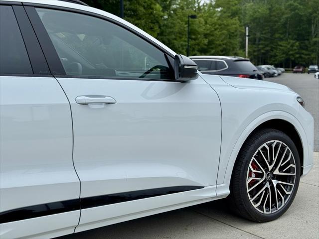 new 2025 Audi SQ5 car, priced at $74,395