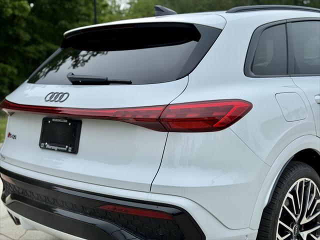 new 2025 Audi SQ5 car, priced at $74,395