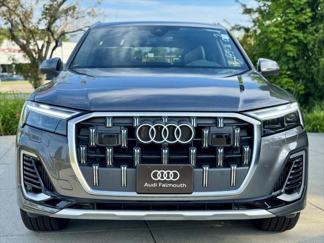 new 2025 Audi Q7 car, priced at $76,480