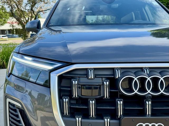 new 2025 Audi Q7 car, priced at $76,480