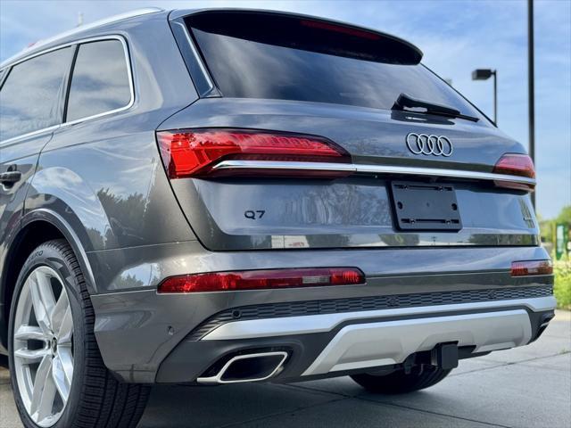 new 2025 Audi Q7 car, priced at $76,480