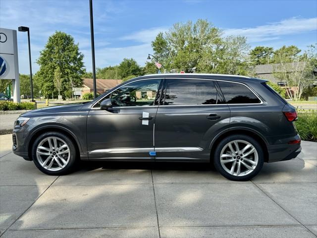 new 2025 Audi Q7 car, priced at $76,480