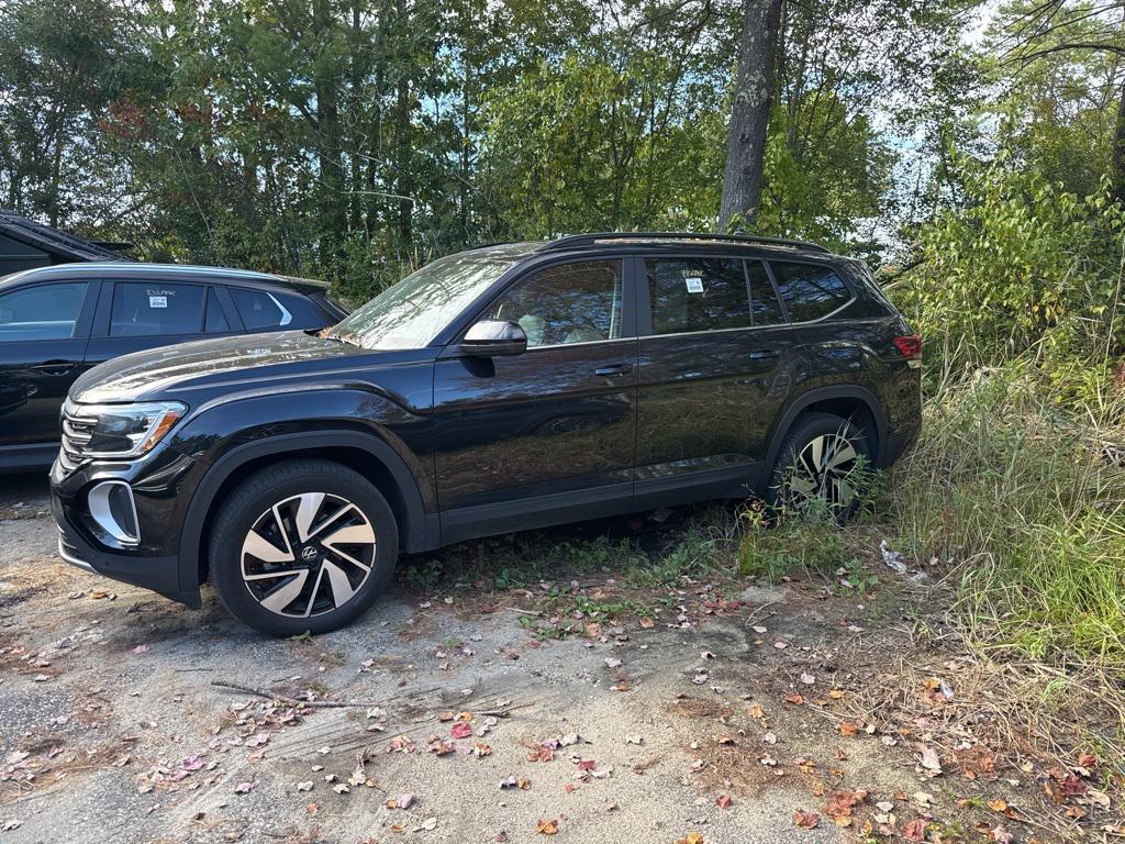 used 2024 Volkswagen Atlas car, priced at $34,188