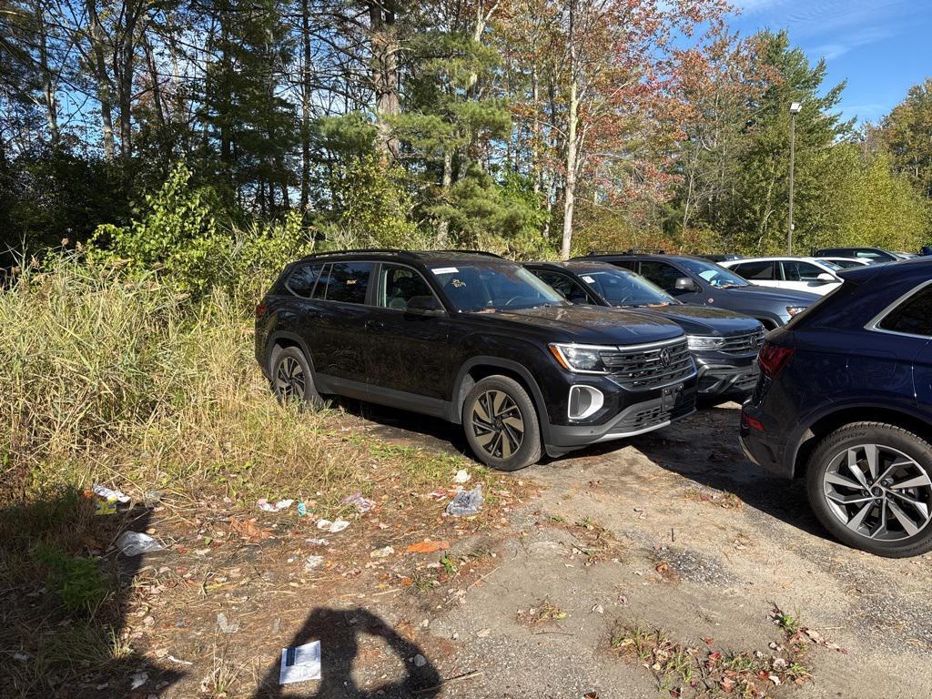 used 2024 Volkswagen Atlas car, priced at $34,188