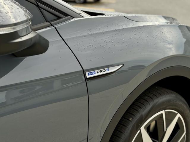 new 2025 Volkswagen ID.4 car, priced at $56,286