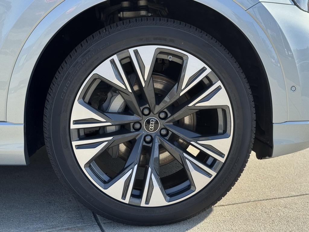new 2026 Audi Q8 car, priced at $86,450