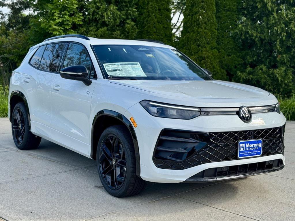 new 2025 Volkswagen Tiguan car, priced at $39,241