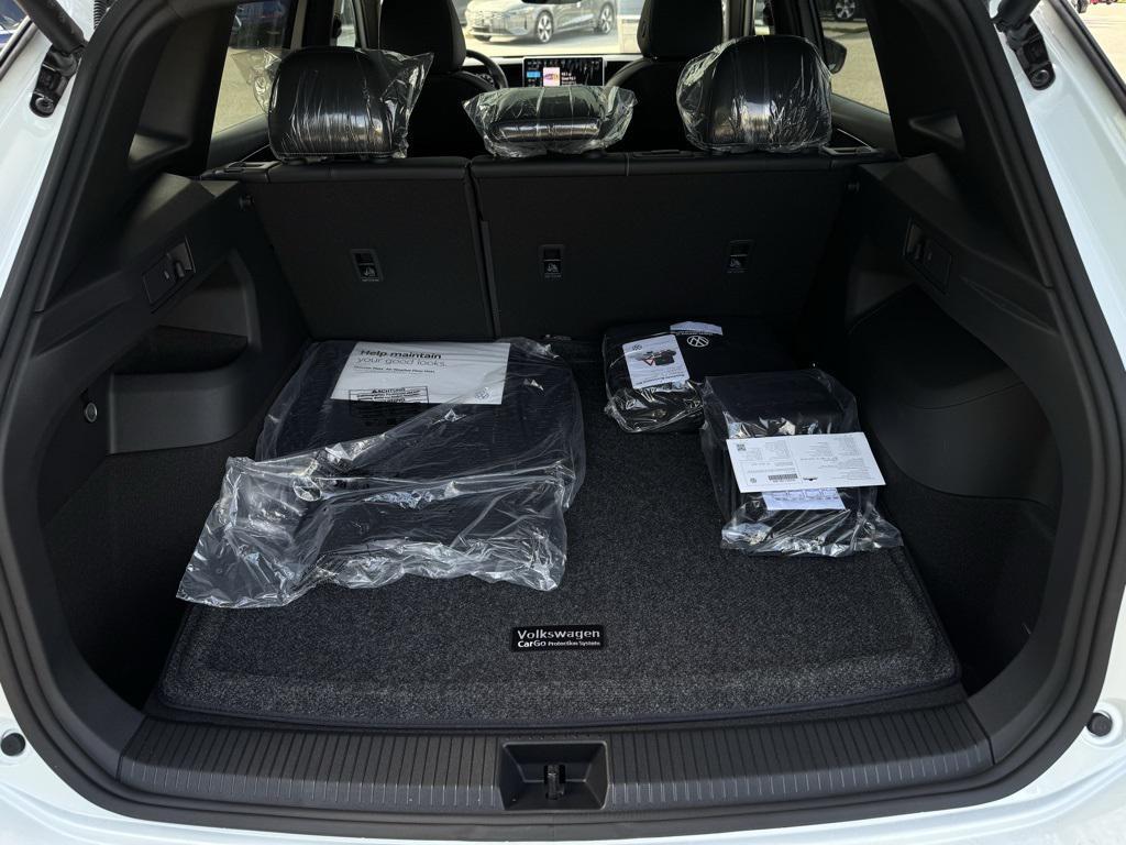 new 2025 Volkswagen Tiguan car, priced at $39,241