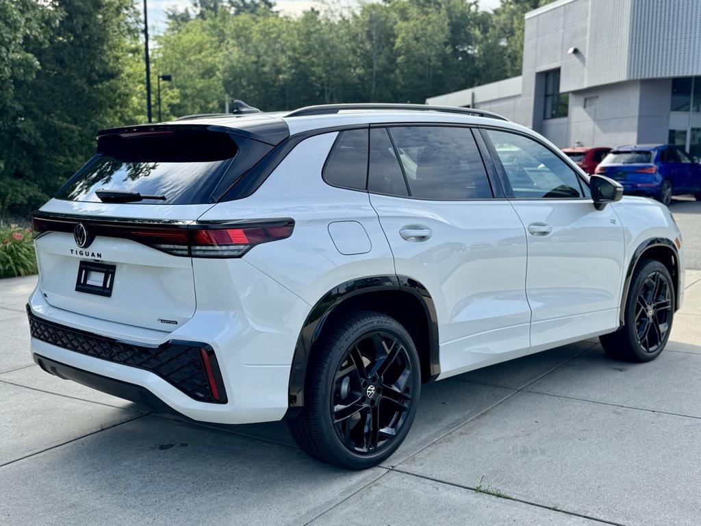 new 2025 Volkswagen Tiguan car, priced at $39,241