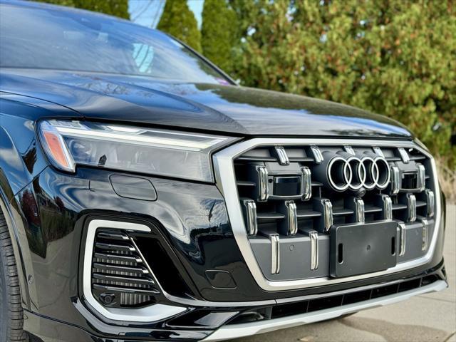 new 2025 Audi Q7 car, priced at $75,800